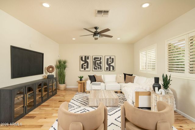 23023 N 43RD Place, Phoenix, AZ 85050