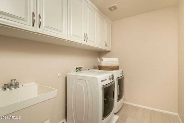 23023 N 43RD Place, Phoenix, AZ 85050