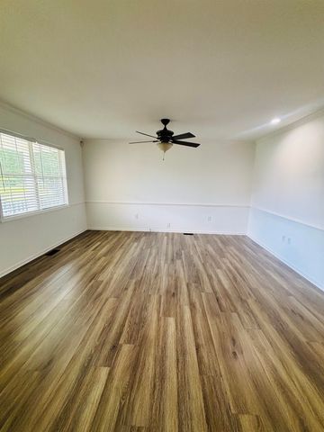 112 N Palma Ct, Gaffney, SC 29341