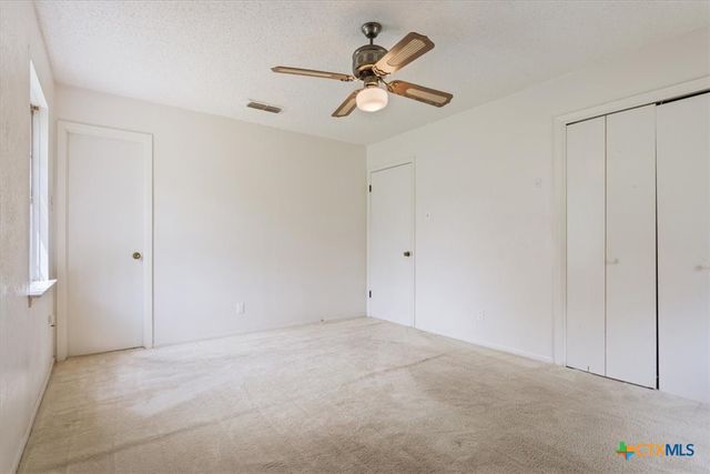 1906 Willowbend Drive, Killeen, TX 76543