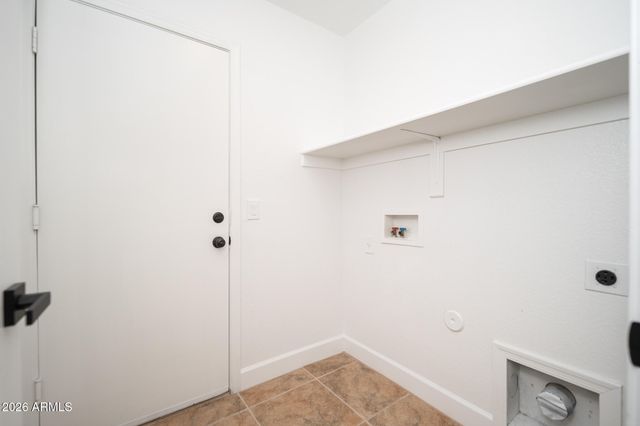 9575 N 82ND Lane, Peoria, AZ 85345