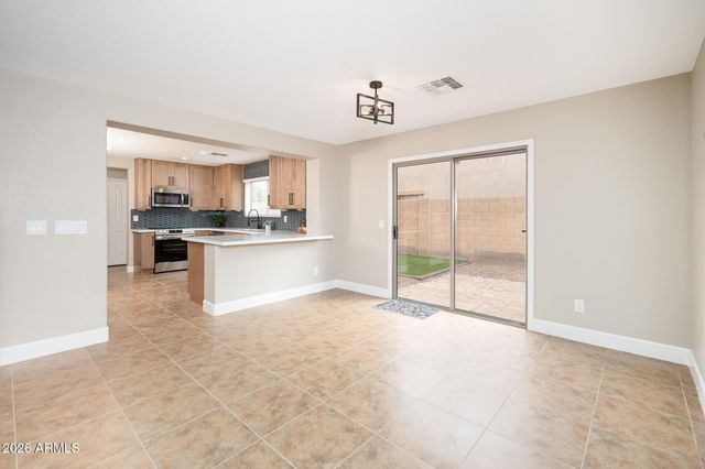 9575 N 82ND Lane, Peoria, AZ 85345