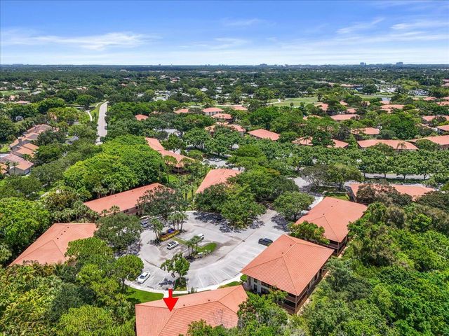 221 Brackenwood Terrace, Palm Beach Gardens, FL 33418
