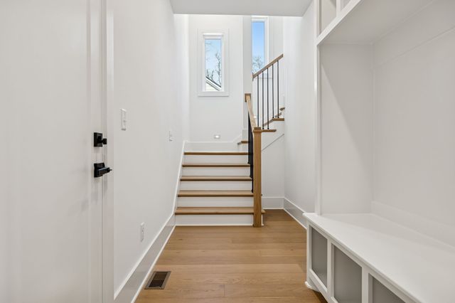 904 Douglas Ave, Nashville, TN 37206