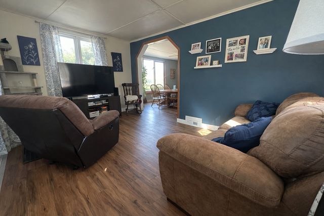 307 S 5th Street, Oregon, IL 61061