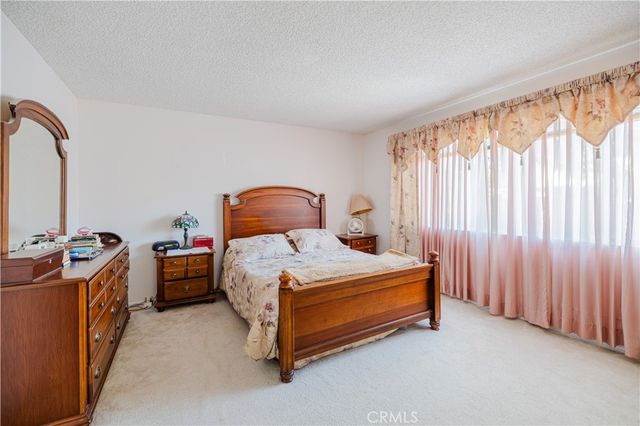 4296 Avenida Amelgado, Thousand Oaks, CA 91360