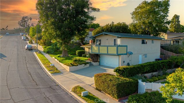 4296 Avenida Amelgado, Thousand Oaks, CA 91360