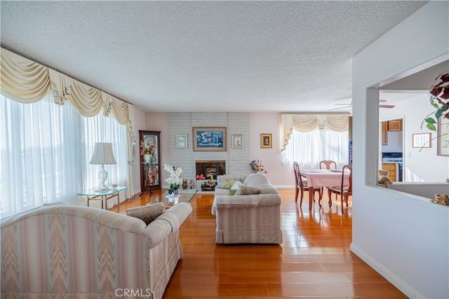 4296 Avenida Amelgado, Thousand Oaks, CA 91360