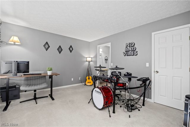 27226 S Emerald Oval, Olmsted Twp, OH 44138