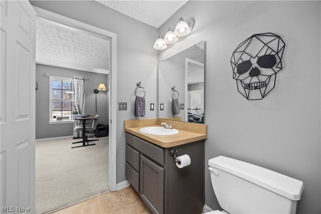 27226 S Emerald Oval, Olmsted Twp, OH 44138