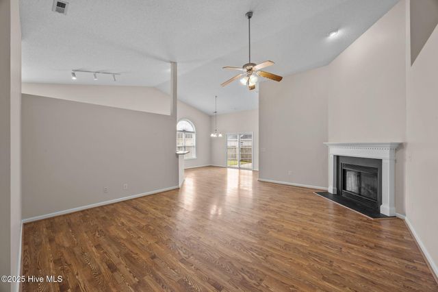 103 Kenmore Court, New Bern, NC 28560