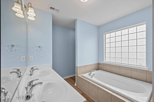 103 Kenmore Court, New Bern, NC 28560