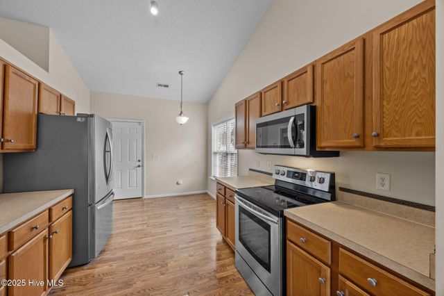 103 Kenmore Court, New Bern, NC 28560