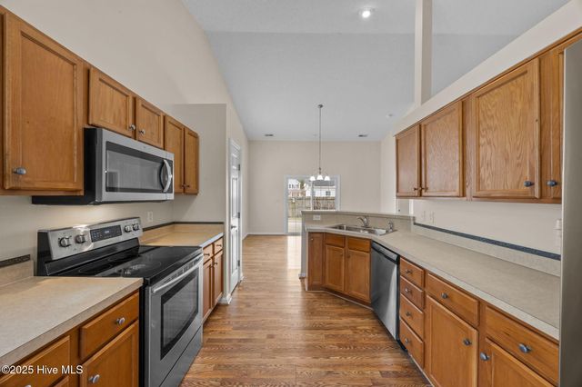 103 Kenmore Court, New Bern, NC 28560