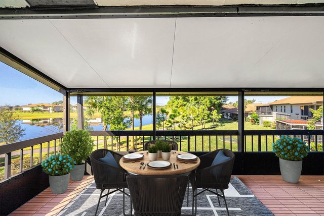 13921 Royal Palm Court B, Delray Beach, FL 33484