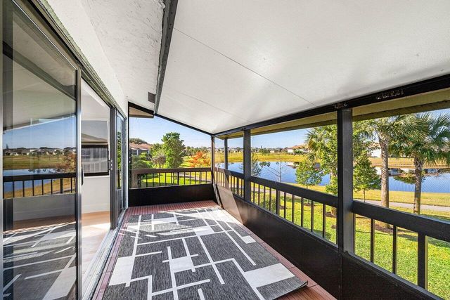 13921 Royal Palm Court B, Delray Beach, FL 33484