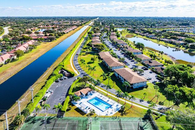 13921 Royal Palm Court B, Delray Beach, FL 33484