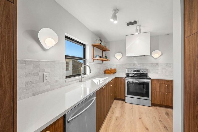 13921 Royal Palm Court B, Delray Beach, FL 33484