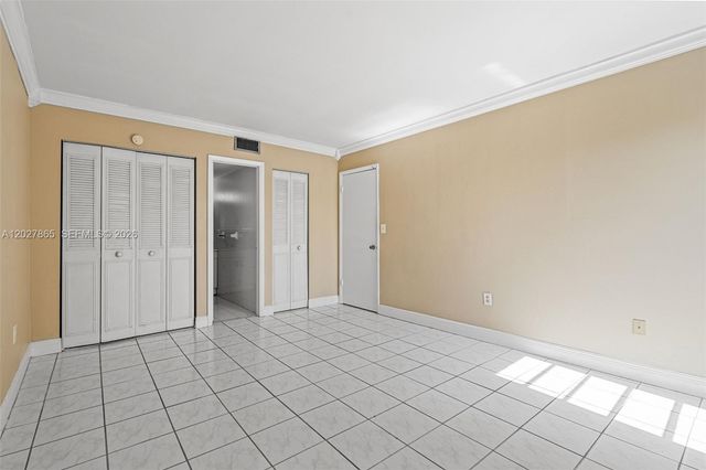 4713 NW 7th St 404-1, Miami, FL 33126