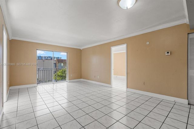 4713 NW 7th St 404-1, Miami, FL 33126