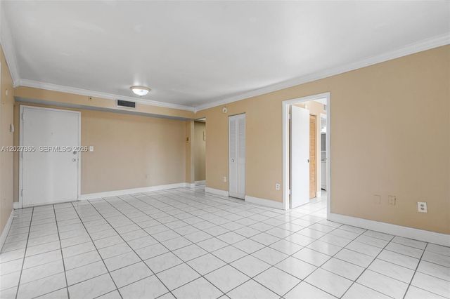 4713 NW 7th St 404-1, Miami, FL 33126
