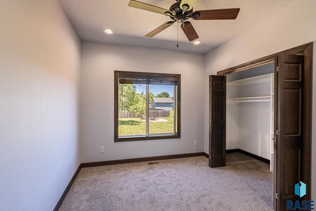 220 N Elm St Street, Lennox, SD 57039