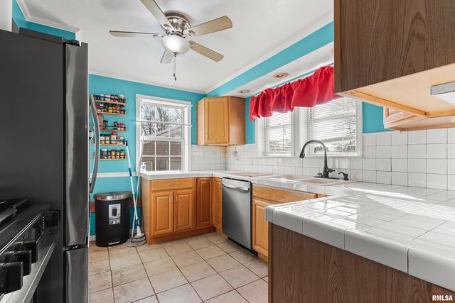 618 N 2ND Street, Chillicothe, IL 61523