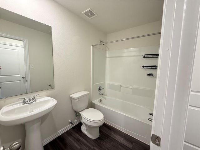 302 Connecticut Street, Houston, TX 77029