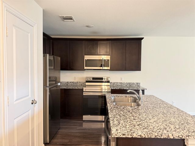 302 Connecticut Street, Houston, TX 77029