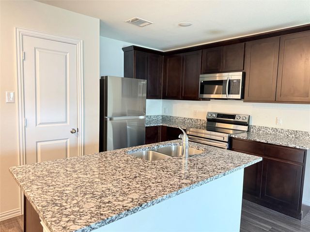 302 Connecticut Street, Houston, TX 77029