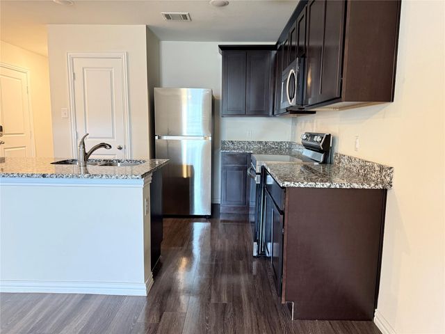 302 Connecticut Street, Houston, TX 77029