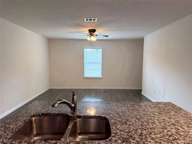 302 Connecticut Street, Houston, TX 77029