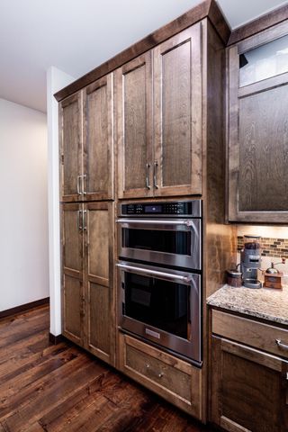 319 50th Place W, West Fargo, ND 58078