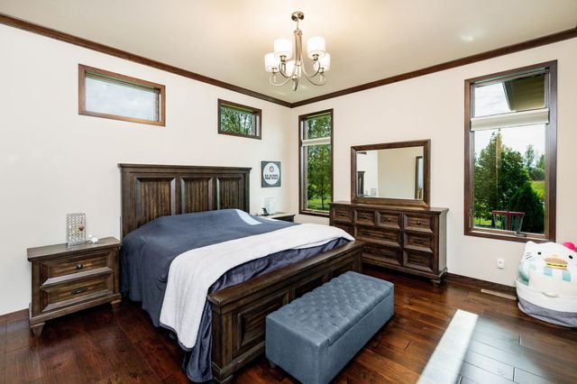 319 50th Place W, West Fargo, ND 58078