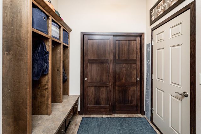 319 50th Place W, West Fargo, ND 58078