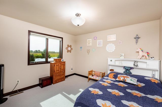 319 50th Place W, West Fargo, ND 58078