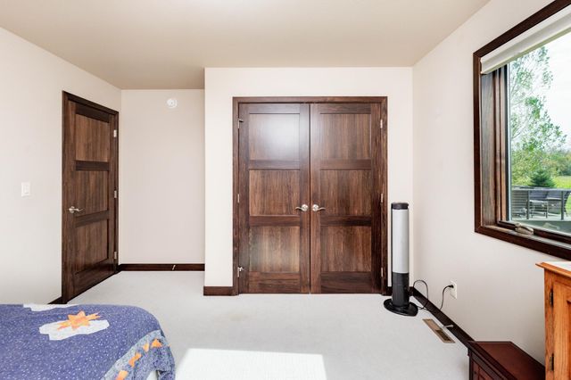 319 50th Place W, West Fargo, ND 58078