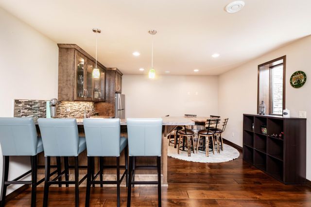 319 50th Place W, West Fargo, ND 58078