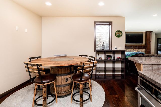 319 50th Place W, West Fargo, ND 58078