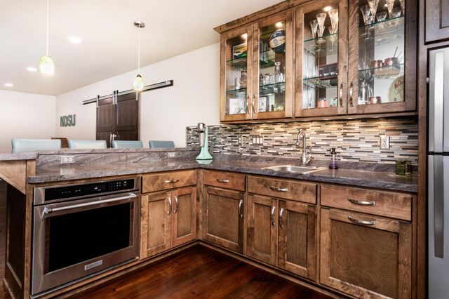 319 50th Place W, West Fargo, ND 58078