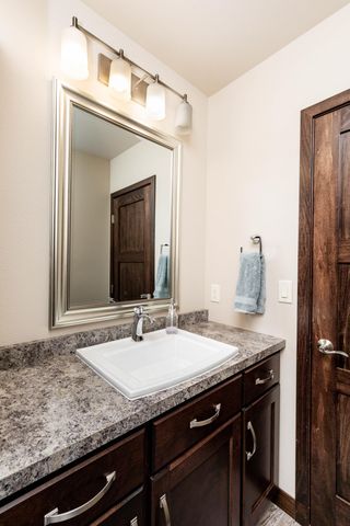 319 50th Place W, West Fargo, ND 58078