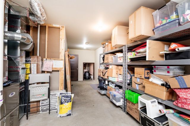 319 50th Place W, West Fargo, ND 58078