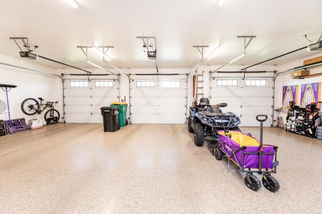 319 50th Place W, West Fargo, ND 58078