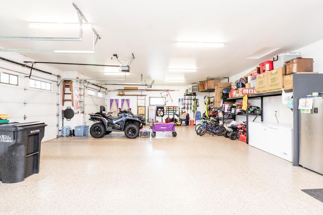 319 50th Place W, West Fargo, ND 58078