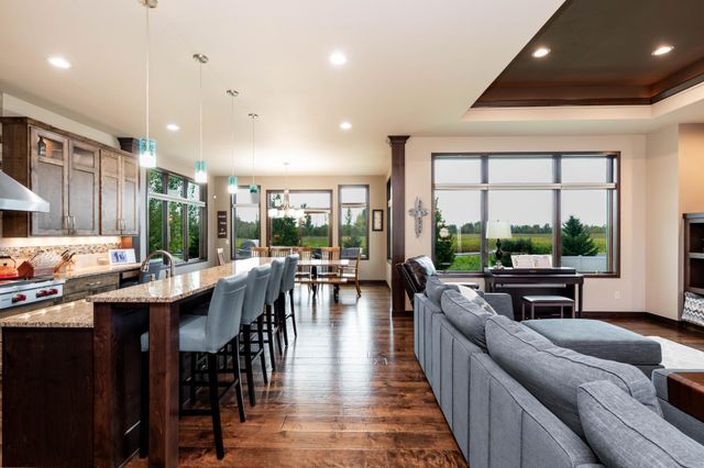 319 50th Place W, West Fargo, ND 58078