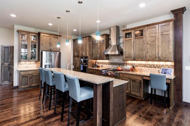 319 50th Place W, West Fargo, ND 58078