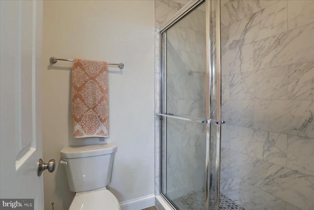 121 ANNA LN, Elizabethtown, PA 17022