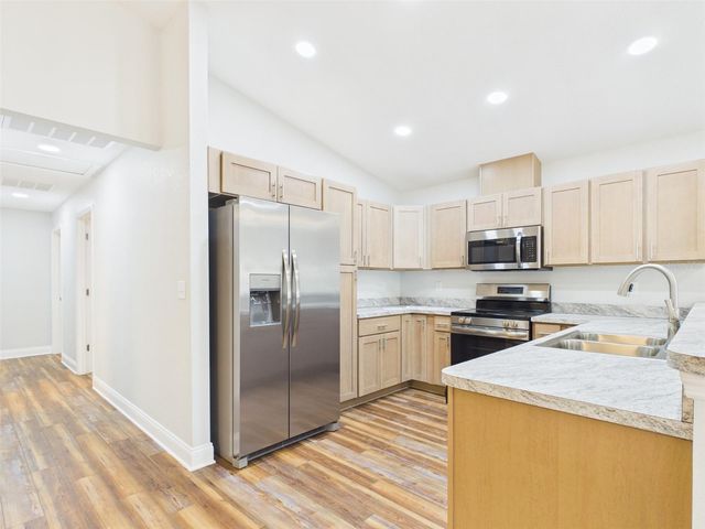 837 N LINCOLN AVENUE, Lakeland, FL 33815