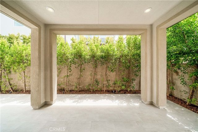 150 Edna, Lake Forest, CA 92630