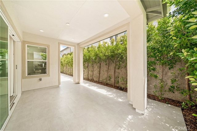 150 Edna, Lake Forest, CA 92630